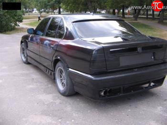 4 999 р. Накладка на задний бампер Rieger BMW 5 серия E34 седан дорестайлинг (1988-1994)