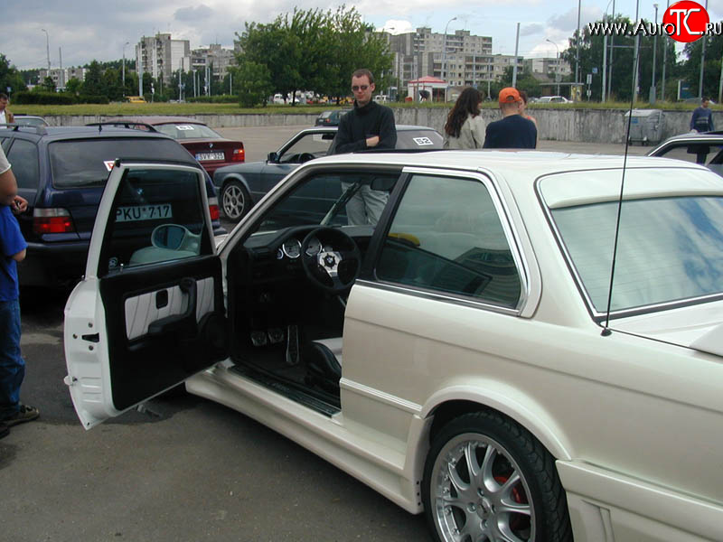 3 299 р. Пороги накладки Rieger  BMW 3 серия  E30 (1982-1991)