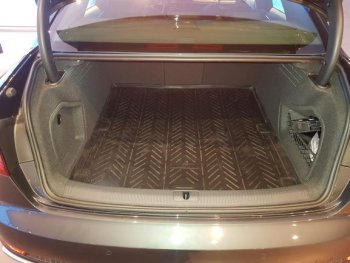 1 469 р. Коврик в багажник Aileron  Audi A4  B9 (2016-2020). Увеличить фотографию 1