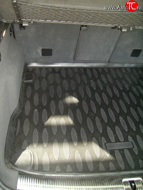 1 269 р. Коврик в багажник Aileron (полиуретан)  Audi Q5  8R (2008-2017)