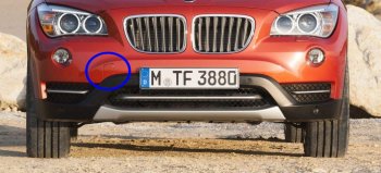 879 р. Заглушка в передний бампер SAT (под крюк, рестайлинг) BMW X1 E84 (2009-2015) (Неокрашенная). Увеличить фотографию 1