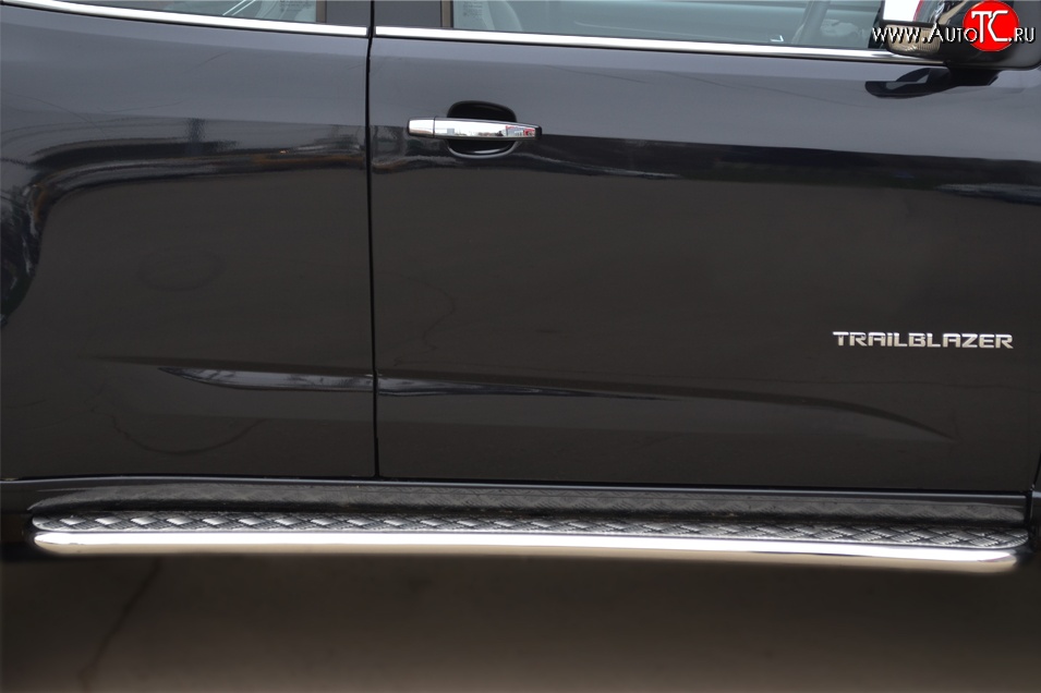 19 799 р. Широкая защита порогов Russtal Chevrolet Trailblazer GM800 дорестайлинг (2012-2016)