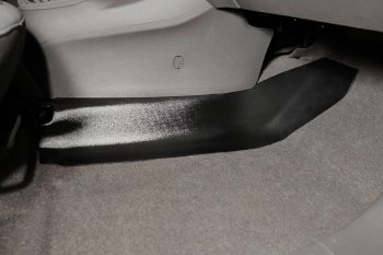 2 249 р. Накладки на ковролин тоннельные передние Petroil Tuning  Chevrolet Cobalt (2019-2024) (цвет: черный). Увеличить фотографию 2