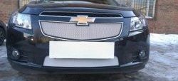1 559 р. Нижняя сетка на бампер Russtal (хром)  Chevrolet Cruze ( седан,  хэтчбек) (2009-2015). Увеличить фотографию 1