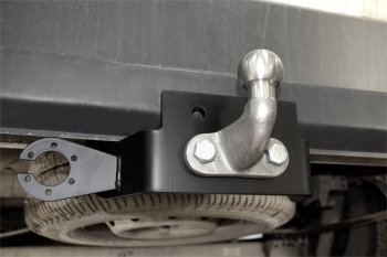 14 349 р. Фаркоп Petroil Tuning (съемный квадрат) Peugeot Boxer 290 (2014-2024) (Без заглушки ). Увеличить фотографию 2
