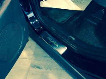 2 179 р. Накладки порожков салона INOX Ford Kuga 2 рестайлинг (2016-2019) (нержавеющая сталь). Увеличить фотографию 4
