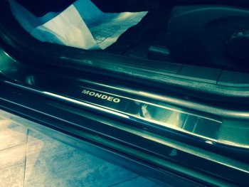 2 179 р. Накладки порожков салона INOX Ford Mondeo MK5 CD391 рестайлинг, седан (2019-2024) (Нержавеющая сталь). Увеличить фотографию 3