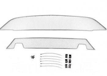 3 299 р. Сетка в воздухозаборник бампера Arbori (15 мм, с парктроником) Ford Tourneo Custom дорестайлинг (2012-2018) (Хром). Увеличить фотографию 1