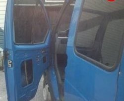 10 499 р. Передняя левая пластиковая дверь Стандарт ГАЗ Соболь 2752 дорестайлинг цельнометаллический фургон (1998-2002) (Неокрашенная). Увеличить фотографию 2