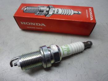 Свеча зажигания двигателя HONDA Honda CR-V RD1,RD2,RD3  дорестайлинг (1995-1998)