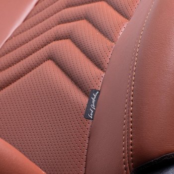 15 249 р. Чехлы для сидений Lord Autofashion Байрон ПРЕЗИДЕНТ (экокожа, спинка 60/40, 3 Г0образных подголовника)  Hyundai Solaris  2 (2017-2022) (Коричневый, вставка коричневая, строчка коричневая). Увеличить фотографию 2