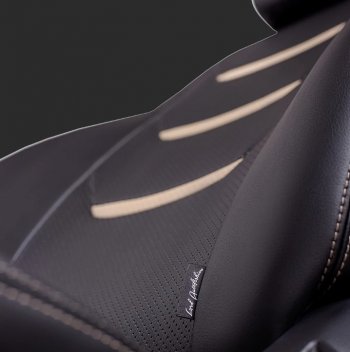 Комплект чехлов для сидений Hyundai Solaris RB дорестайлинг седан  (2010-2014) Lord Autofashion Турин 2 (экокожа, спинка 60/40, 2 Г-образных подголовника). (Черный, вставка черный и бежевый, строчка бежевая)Цена: 7 999 р.. Увеличить фотографию 2