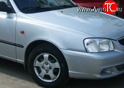 4 999 р. Переднее правое крыло Стандартное  Hyundai Accent  седан ТагАЗ (2001-2012) (Окрашенное)