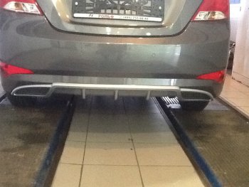Накладка на задний бампер Hyundai Solaris RB рестайлинг седан (2014-2017) АвтоКрат. (Неокрашенная)Цена: 4 349 р.. Увеличить фотографию 4