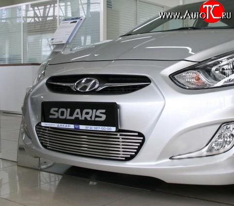 5 499 р. Декоративная вставка воздухозаборника Berkut  Hyundai Solaris  1 седан (2014-2017)