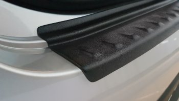 1 099 р. Накладка защитная на задний бампер Petroil Tuning KIA Rio 4 FB дорестайлинг седан (2016-2020) (Текстурная поверхность). Увеличить фотографию 5