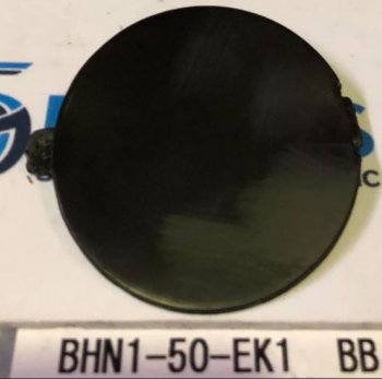589 р. Правая заглушка проушины заднего бампера на Original  Mazda 3/Axela  BM (2013-2016) (Неокрашенная). Увеличить фотографию 1
