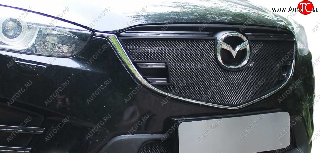 1 379 р. Защитная сетка на радиатор Russtal Mazda CX-5 KE дорестайлинг (2011-2014) (чёрная, без выреза под парктронник)