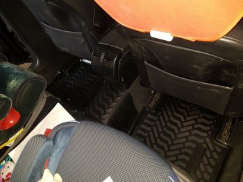 1 499 р. Комплект ковриков в салон Aileron 3D (с подпятником)  Mercedes-Benz C-Class  W204 (2007-2015). Увеличить фотографию 4