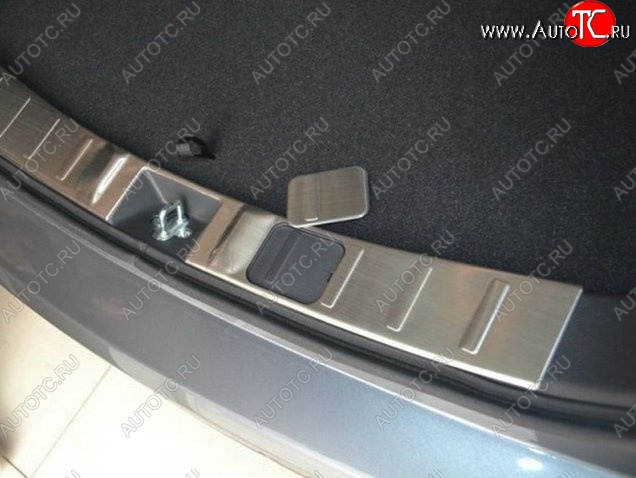6 849 р. Металлический порожек в багажник автомобиля СТ Mitsubishi Outlander GF 2-ой рестайлинг (2015-2018)