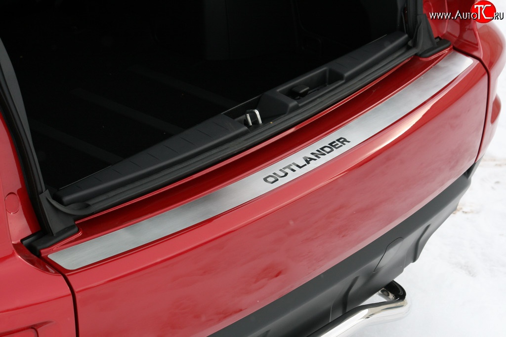 2 069 р. Накладка на задний бампер Novline Mitsubishi Outlander XL (CW)  рестайлинг (2010-2013) (Неокрашенная)