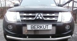 5 699 р. Декоративная вставка воздухозаборника (рестайлинг) Berkut Mitsubishi Pajero 4 V90 1-ый рестайлинг (2011-2015). Увеличить фотографию 1