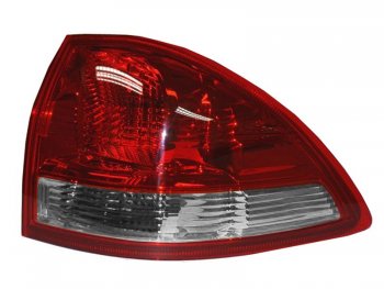 Правый фонарь (внешний/красно-белый) SAT Mitsubishi Pajero Sport 2 PB дорестайлинг (2008-2013)