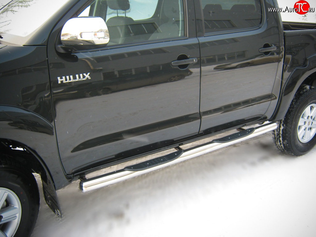 18 799 р. Защита порогов Russtal из трубы d76 мм с пластиковыми вставками для ног Toyota Hilux AN10,AN20 1-ый рестайлинг (2008-2011) (Защита порогов с со скосами на торцах (вариант 1))