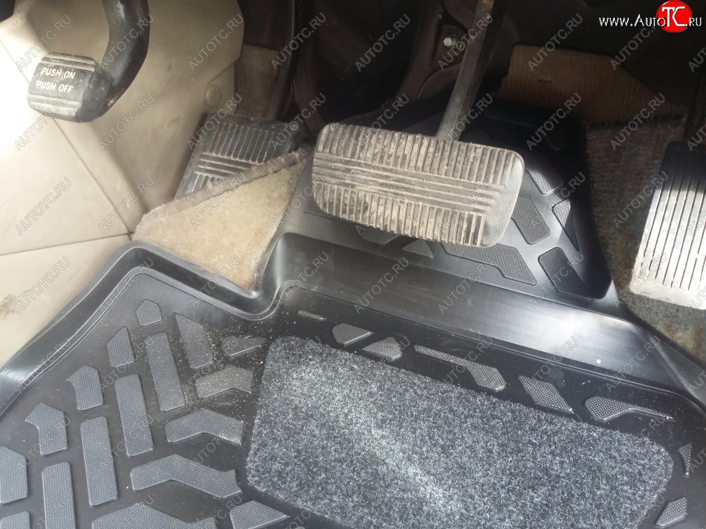 1 549 р. Комплект ковриков в салон Aileron 3D (с подпятником, правый руль, передние) Nissan Serena C27 минивэн рестайлинг (2019-2022)