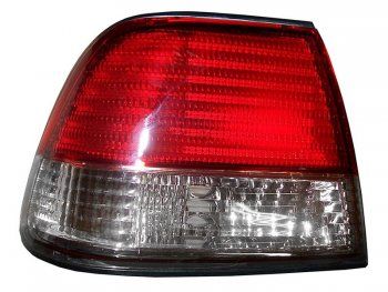 3 399 р. Левый фонарь (внешний/белая полоса) SAT  Nissan Sunny  B15 (1998-2004). Увеличить фотографию 1