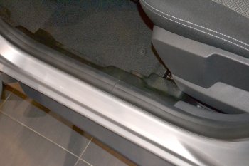 2 889 р. Накладки на ковролин пола Petroil Tuning Renault Duster HS дорестайлинг (2010-2015). Увеличить фотографию 2