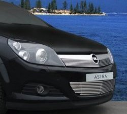 Декоративная вставка решетки радиатора Novline Opel Astra H GTC хэтчбек 3 дв. дорестайлинг (2004-2007)