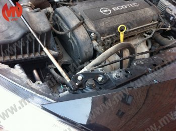2 969 р. Упор капота MV-Tuning (одинарный)  Opel Astra  J (2009-2017). Увеличить фотографию 4