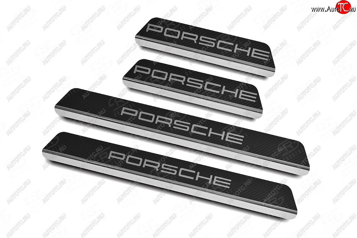 2 599 р. Накладки порожков салона Russtal  Porsche Cayenne  PO536 (2018-2024) (Нержавейка с покрытием карбон, с надписью)