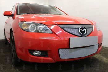 3 199 р. Защитная сетка в бампер (верх, ячейка 3х7 мм) Alfeco Стандарт  Mazda 3/Axela  BK (2006-2009) (Хром). Увеличить фотографию 2