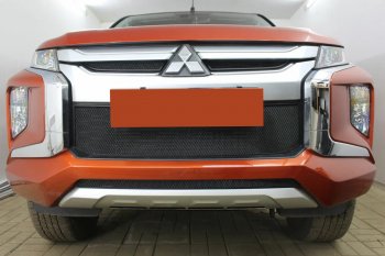 Защитная сетка в бампер (низ, ячейка 3х7 мм) Alfeco Стандарт Mitsubishi L200 5 KK,KL рестайлинг (2018-2022)  (Чёрная)