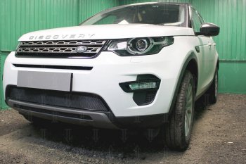 4 499 р. Защитная сетка в бампер (низ, ячейка 4х10 мм) Alfeco Премиум Land Rover Discovery Sport L550 дорестайлинг (2014-2019) (Чёрная). Увеличить фотографию 2