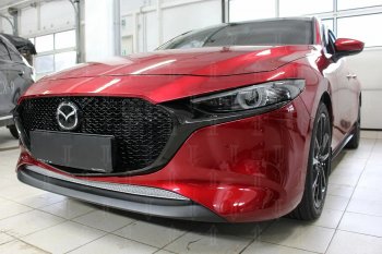 3 799 р. Защитная сетка в бампер (низ, ячейка 4х10 мм) Alfeco Премиум Mazda 3/Axela BP хэтчбэк (2019-2025) (Хром). Увеличить фотографию 3