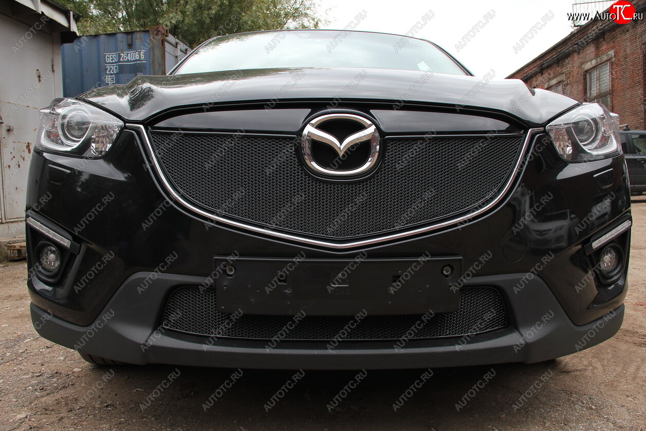 5 799 р. Защитная сетка в бампер (верх, без парктроника, ячейка 4х10 мм) Alfeco Премиум  Mazda CX-5  KE (2011-2014) (Чёрная)