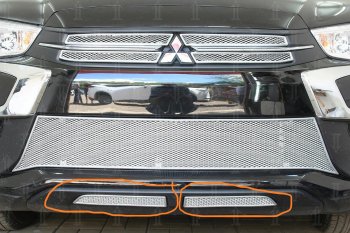 5 899 р. Защитная сетка в бампер (низ, 2 части, ячейка 4х10 мм) Alfeco Премиум Mitsubishi ASX 2-ой рестайлинг (2017-2020) (Хром). Увеличить фотографию 2