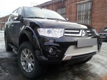 4 299 р. Защитная сетка в бампер (низ, ячейка 4х10 мм) Alfeco Премиум Mitsubishi L200 4  рестайлинг (2013-2016) (Хром). Увеличить фотографию 4