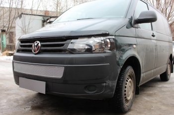 4 299 р. Защитная сетка в бампер (низ, ячейка 4х10 мм) Стрелка11 Премиум Volkswagen Transporter T5 рестайлинг (2009-2015) (Хром). Увеличить фотографию 3