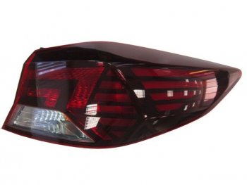 3 199 р. Правый фонарь задний (внешний) BodyParts  Hyundai Elantra  AD (2018-2020). Увеличить фотографию 1