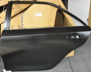 13 799 р. Левая дверь задняя BodyParts Toyota Camry XV50 дорестайлинг (2011-2014) (Неокрашенная). Увеличить фотографию 1