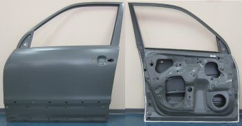 17 699 р. Левая дверь передняя (с отверстием под молдинг) BodyParts  Suzuki Grand Vitara ( JT 5 дверей,  JT 3 двери) (2005-2008) (Неокрашенная). Увеличить фотографию 1