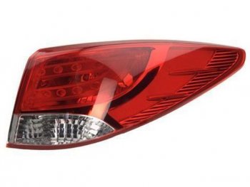 2 699 р. Правый фонарь (внешний) BodyParts  Hyundai IX35  1 LM (2009-2013). Увеличить фотографию 1