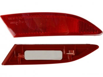 239 р. Правый катафот в бампер BodyParts  Ford Focus  3 (2010-2015). Увеличить фотографию 1