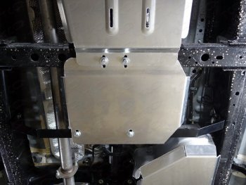 3 899 р. Защита раздаточной коробки ТСС Тюнинг Toyota Fortuner AN160 дорестайлинг (2015-2020) (алюминий 4 мм). Увеличить фотографию 1