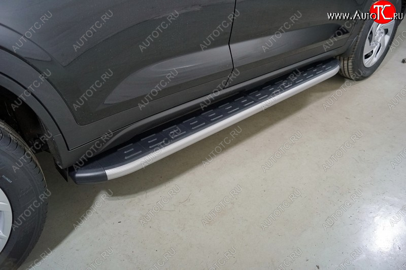 21 349 р. Пороги алюминиевые с пластиковой накладкой, ТСС Тюнинг  Hyundai Creta  SU (2021-2024) (карбон серебро )