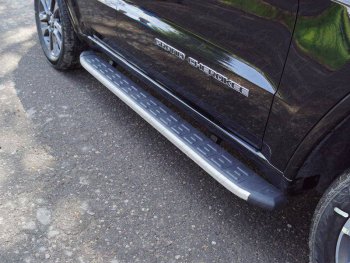 19 999 р. Пороги алюминиевые с пластиковой накладкой ТСС Тюнинг  Jeep Grand Cherokee  WK2 (2013-2018) (серые). Увеличить фотографию 1